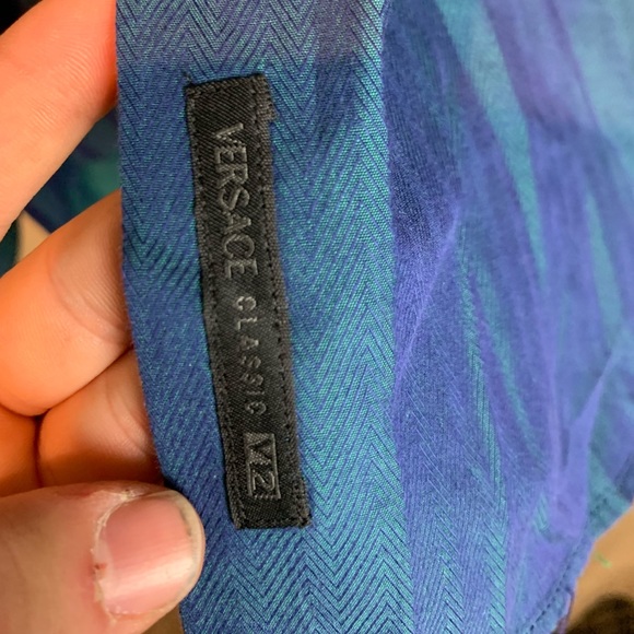 Versace classic V2 buttons down - Picture 8 of 9